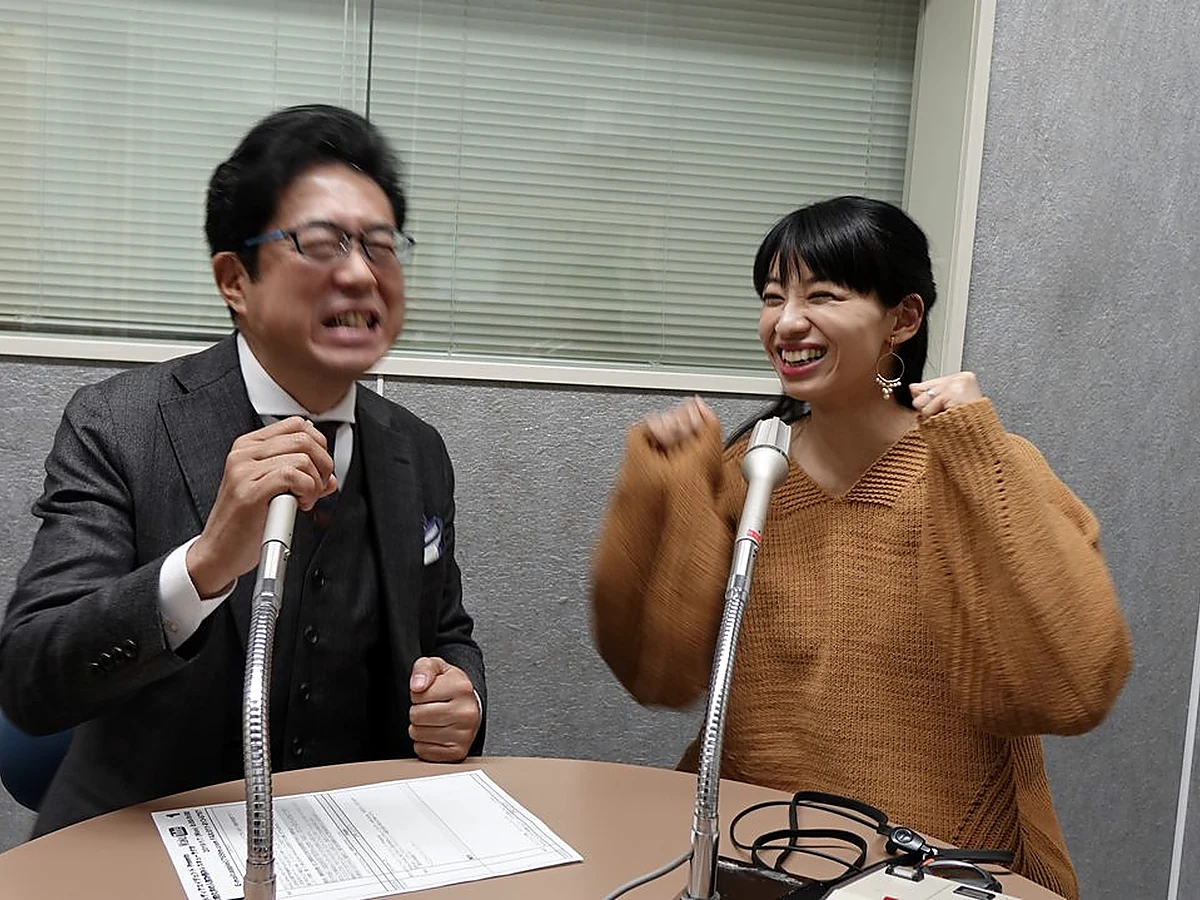 50代経営者が初めての記事を公開する場面